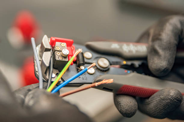 Best Local Electrician Companies  in Hanna City, IL